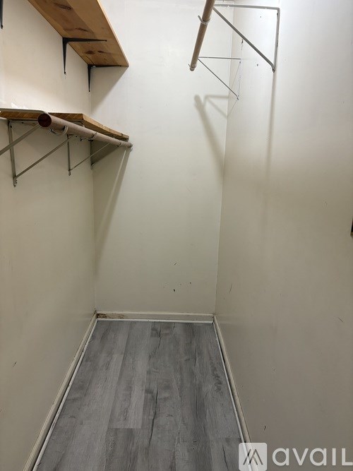 Source URL: https://prod-avail.s3.amazonaws.com/public_images/41499223/listing/IMG_0137.jpeg