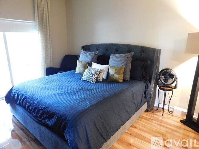 Source URL: https://prod-avail.s3.amazonaws.com/public_images/37577493/listing/Owners_Suite.jpg