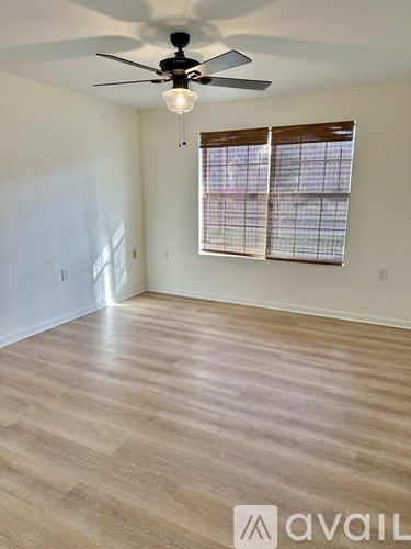 Source URL: https://prod-avail.s3.amazonaws.com/public_images/37547914/listing/IMG_5527.jpeg