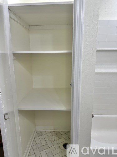 Source URL: https://prod-avail.s3.amazonaws.com/public_images/37547903/listing/IMG_5532.jpeg