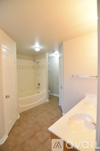 Source URL: https://prod-avail.s3.amazonaws.com/public_images/37492430/listing/12.png