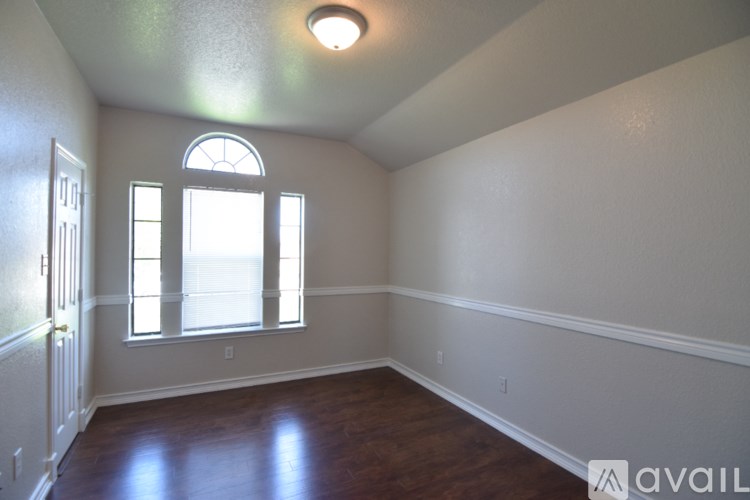 Source URL: https://prod-avail.s3.amazonaws.com/public_images/37492433/listing/11.png