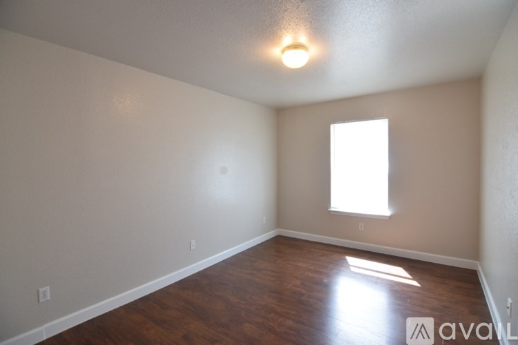 Source URL: https://prod-avail.s3.amazonaws.com/public_images/37492432/listing/13.png