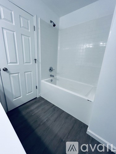 Source URL: https://prod-avail.s3.amazonaws.com/public_images/38515527/listing/IMG_3631.jpeg