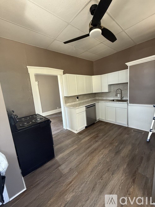 Source URL: https://prod-avail.s3.amazonaws.com/public_images/41506057/listing/IMG_2146.jpeg