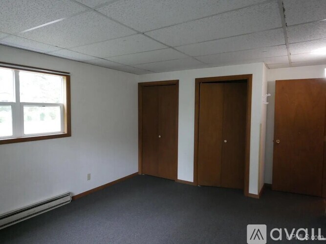 Source URL: https://prod-avail.s3.amazonaws.com/public_images/39451892/listing/bedroom4.jpg