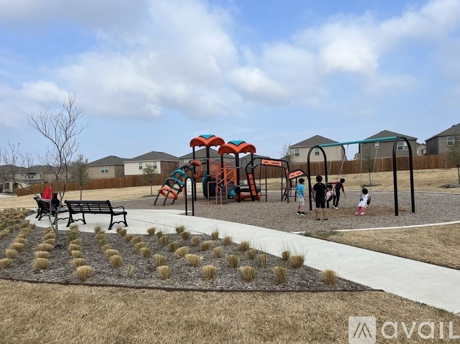 Source URL: https://prod-avail.s3.amazonaws.com/public_images/39047894/listing/IMG_4477.jpeg