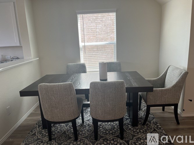 Source URL: https://prod-avail.s3.amazonaws.com/public_images/39047891/listing/IMG_4965.jpeg