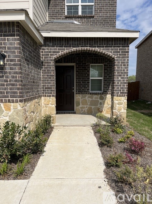 Source URL: https://prod-avail.s3.amazonaws.com/public_images/39047899/listing/IMG_4993.jpeg