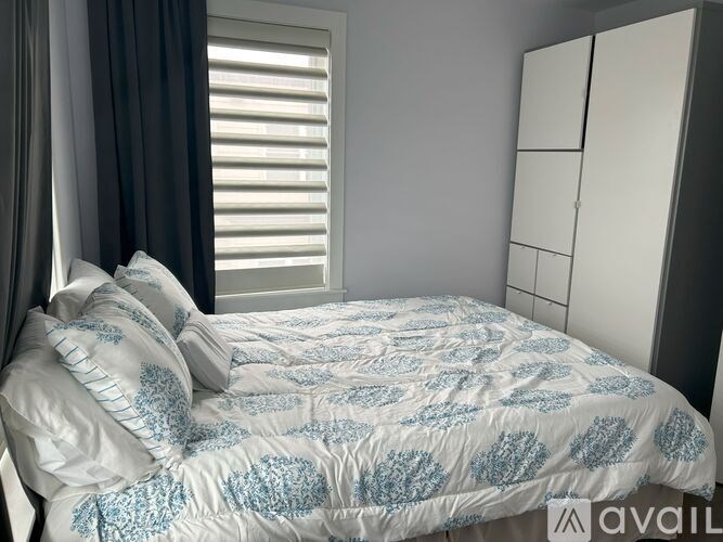 Source URL: https://prod-avail.s3.amazonaws.com/public_images/38923439/listing/Bedroom_.JPG