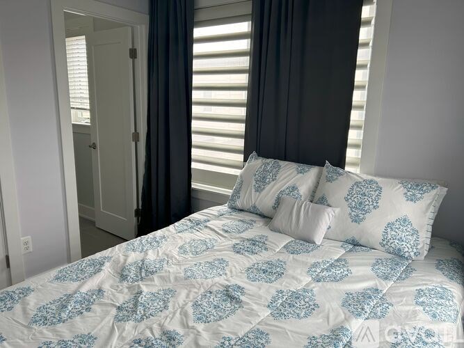 Source URL: https://prod-avail.s3.amazonaws.com/public_images/38923440/listing/Bedroom_2.JPG