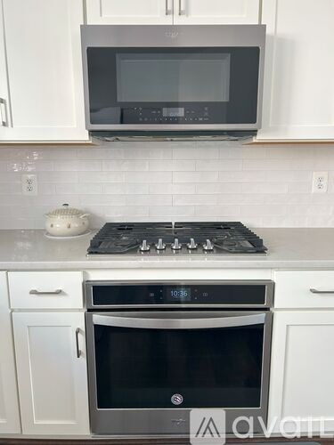 Source URL: https://prod-avail.s3.amazonaws.com/public_images/38923441/listing/stove.jpg