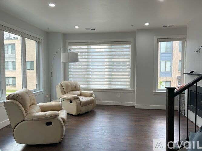 Source URL: https://prod-avail.s3.amazonaws.com/public_images/38923521/listing/Living_room.JPG