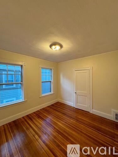 Source URL: https://prod-avail.s3.amazonaws.com/public_images/39105637/listing/4.jpg