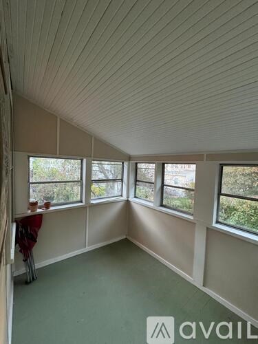 Source URL: https://prod-avail.s3.amazonaws.com/public_images/39105642/listing/13.jpg