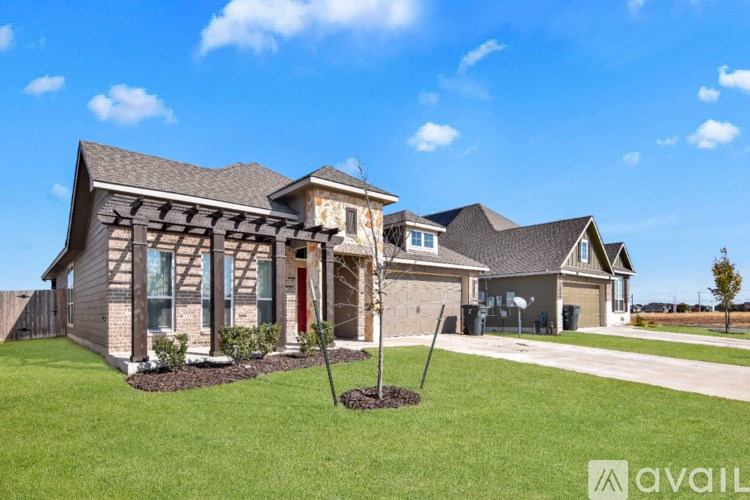 Source URL: https://prod-avail.s3.amazonaws.com/public_images/41507819/listing/2.png