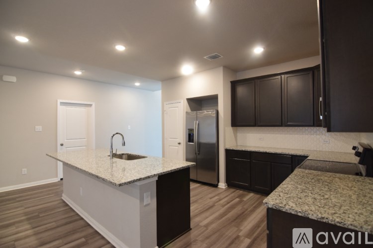 Source URL: https://prod-avail.s3.amazonaws.com/public_images/41507821/listing/6.png