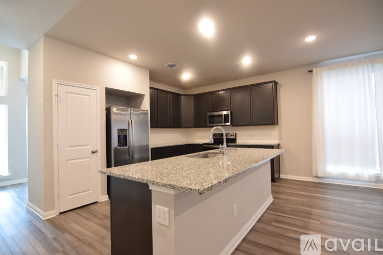 Source URL: https://prod-avail.s3.amazonaws.com/public_images/41507822/listing/4.png