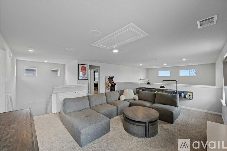 Source URL: https://prod-avail.s3.amazonaws.com/public_images/38977425/listing/2003368157280.jpg