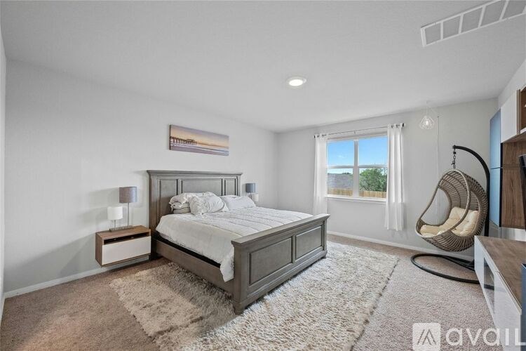 Source URL: https://prod-avail.s3.amazonaws.com/public_images/38977407/listing/2003368157299.jpg