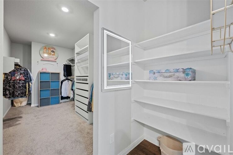 Source URL: https://prod-avail.s3.amazonaws.com/public_images/38977410/listing/2003368157307.jpg