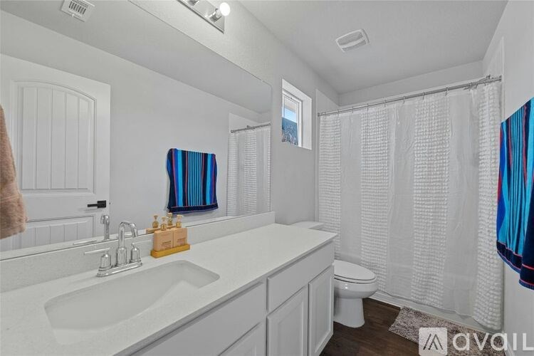 Source URL: https://prod-avail.s3.amazonaws.com/public_images/38977419/listing/2003368157284.jpg