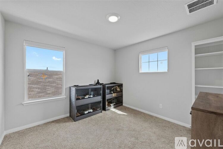 Source URL: https://prod-avail.s3.amazonaws.com/public_images/38977420/listing/2003368157286.jpg