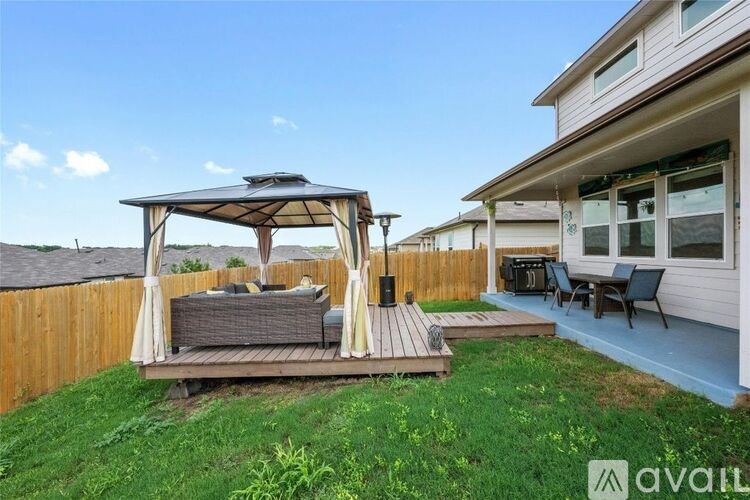 Source URL: https://prod-avail.s3.amazonaws.com/public_images/38977415/listing/2003368157295.jpg