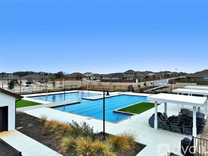 Source URL: https://prod-avail.s3.amazonaws.com/public_images/38977422/listing/2003368157275.jpg