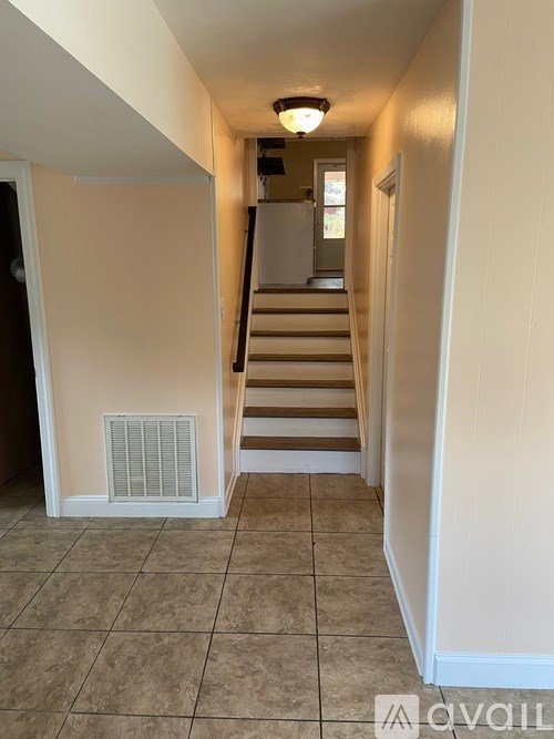 Source URL: https://prod-avail.s3.amazonaws.com/public_images/40066153/listing/1_(4).jpg