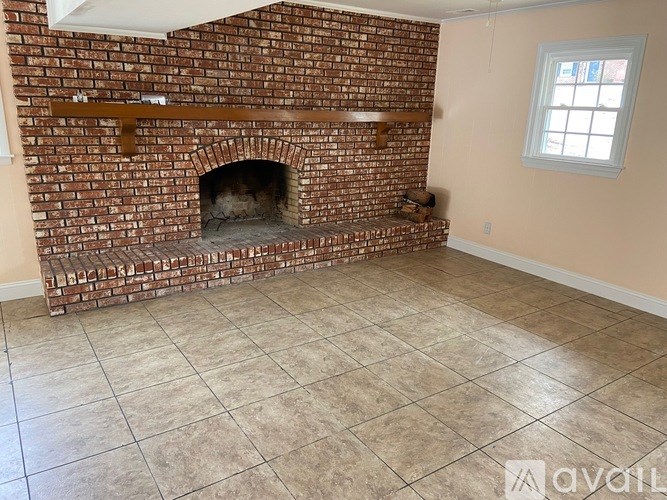 Source URL: https://prod-avail.s3.amazonaws.com/public_images/40066157/listing/1_(1).jpg