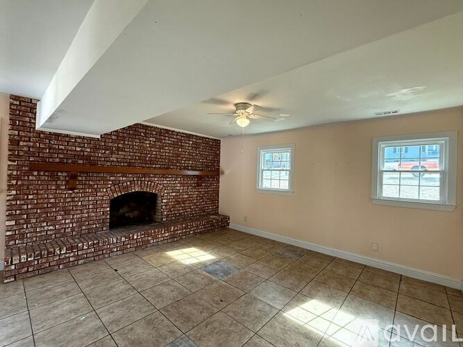 Source URL: https://prod-avail.s3.amazonaws.com/public_images/40066147/listing/1_(3).jpg