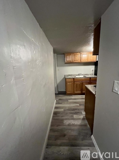 Source URL: https://prod-avail.s3.amazonaws.com/public_images/39339802/listing/Kitchen6.jpg