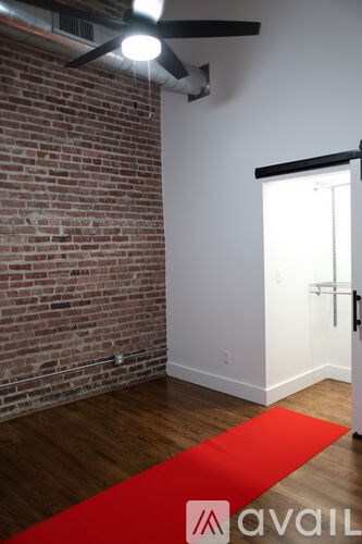 Source URL: https://prod-avail.s3.amazonaws.com/public_images/41503743/listing/2-12.jpg