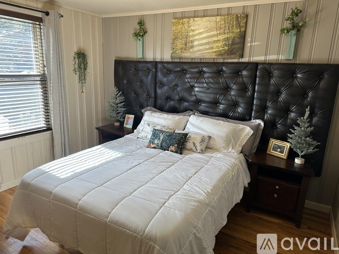 Source URL: https://prod-avail.s3.amazonaws.com/public_images/39956252/listing/IMG_9707.jpg