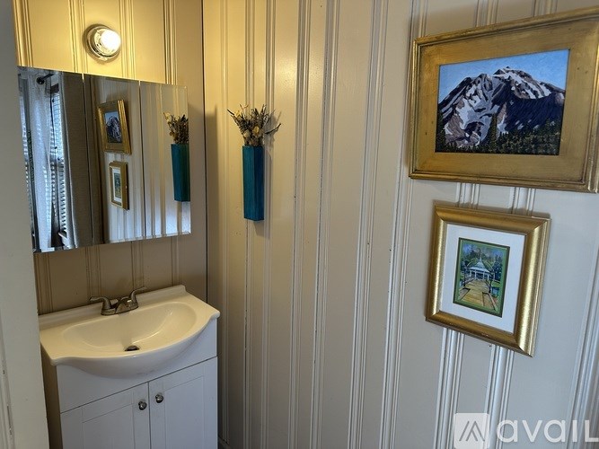 Source URL: https://prod-avail.s3.amazonaws.com/public_images/39956254/listing/IMG_9710.jpg