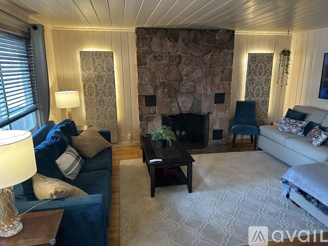 Source URL: https://prod-avail.s3.amazonaws.com/public_images/39956287/listing/IMG_9741.jpg