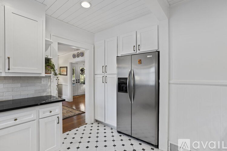 Source URL: https://prod-avail.s3.amazonaws.com/public_images/40190268/listing/14-web-or-mls-14-Grove.jpg