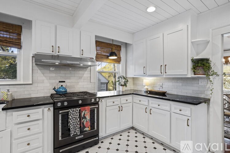 Source URL: https://prod-avail.s3.amazonaws.com/public_images/40190271/listing/16-web-or-mls-16-Grove.jpg