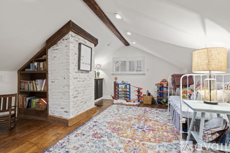 Source URL: https://prod-avail.s3.amazonaws.com/public_images/40190289/listing/26-web-or-mls-26-Grove.jpg