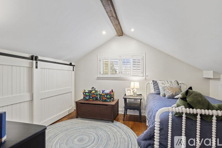 Source URL: https://prod-avail.s3.amazonaws.com/public_images/40190290/listing/30-web-or-mls-30-Grove.jpg