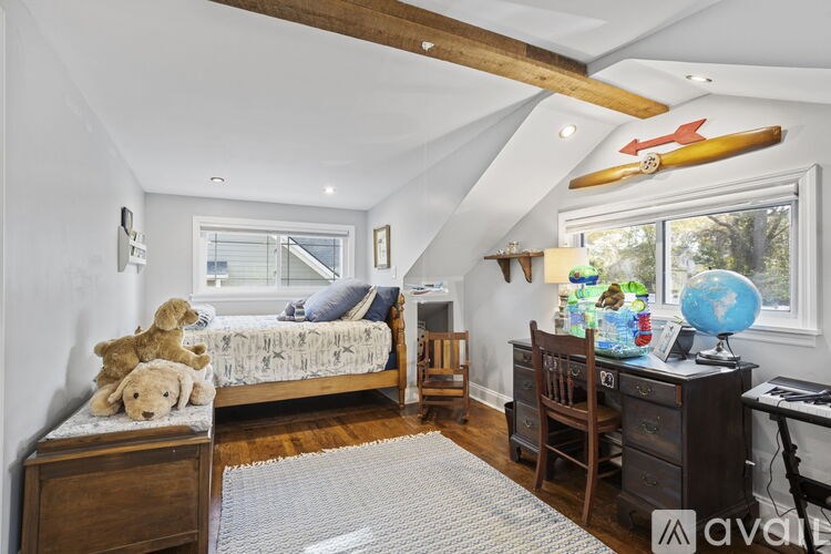 Source URL: https://prod-avail.s3.amazonaws.com/public_images/40190295/listing/33-web-or-mls-33-Grove.jpg