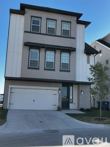 Source URL: https://prod-avail.s3.amazonaws.com/public_images/41499875/listing/1225_Marc_Place.JPEG