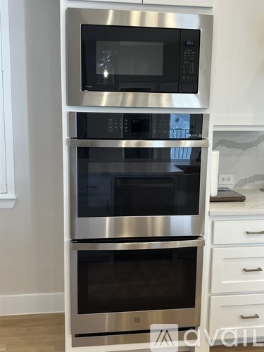 Source URL: https://prod-avail.s3.amazonaws.com/public_images/41499887/listing/GE_Profile_dbl_oven_w-MW.JPEG