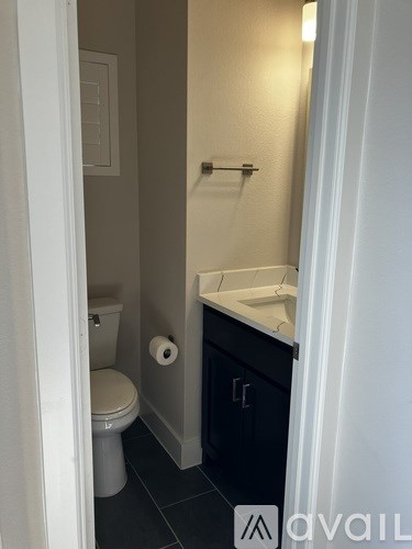 Source URL: https://prod-avail.s3.amazonaws.com/public_images/41499865/listing/2nd_flr_powder_rm.JPEG