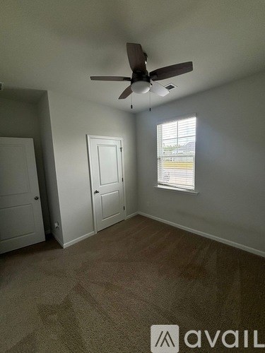 Source URL: https://prod-avail.s3.amazonaws.com/public_images/41506293/listing/IMG_9623.jpeg