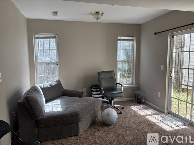 Source URL: https://prod-avail.s3.amazonaws.com/public_images/41497141/listing/IMG_0340.jpeg