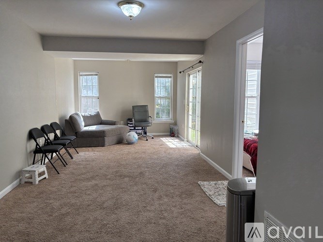 Source URL: https://prod-avail.s3.amazonaws.com/public_images/41497139/listing/IMG_0333.jpeg