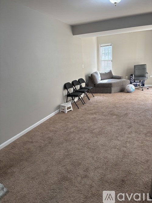 Source URL: https://prod-avail.s3.amazonaws.com/public_images/41497142/listing/IMG_0332.jpeg