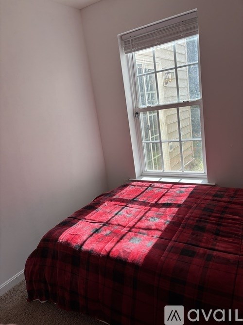 Source URL: https://prod-avail.s3.amazonaws.com/public_images/41497144/listing/IMG_0343.jpeg